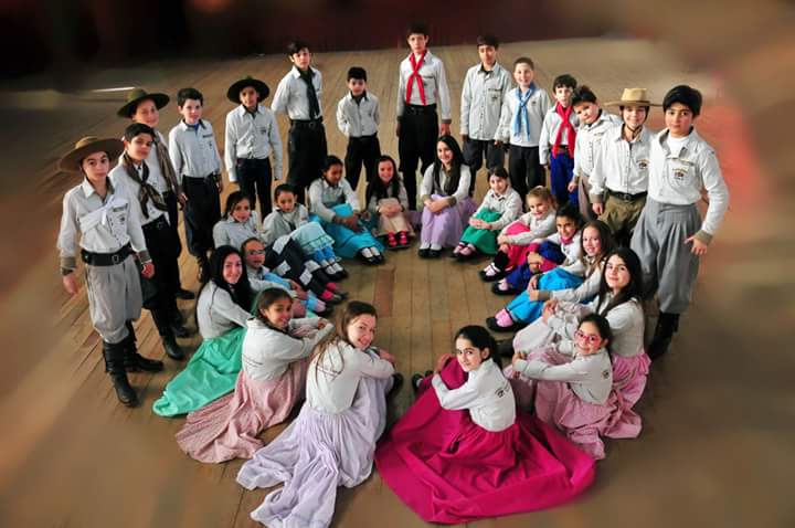 Inscrições abertas para a Escolinha de Danças Tradicionais do Porteira